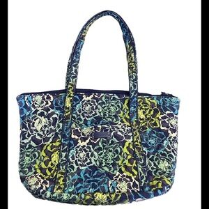 Vera Bradley Miller Travel bag in Sky Blue pattern  L Bag Carry On Handle SLOT